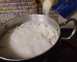 A picture of step 3 of Makhana kheer.