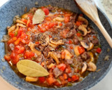 Foto del paso 4 de la receta: Arroz con venado y champiñones