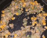 Foto del paso 2 de la receta: Calabacín relleno vegetariano con zanahorias salteadas