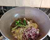 A picture of step 4 of Rajma palak curry.