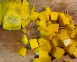 Foto del paso 6 de la receta: Quinoa con salmón, espárragos a la plancha y mango!!!