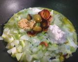 A picture of step 3 of Laubeshwari or Bottle Gourd Sabzi.
