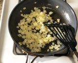 รูปขั้นตอนการทำที่ 4 ของ บะหมี่ ไก่ตุ๋นซอสเทริยากิ