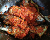 Foto langkah ke 4 dari resep Balado Ikan kembung pedes.