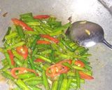 Foto langkah ke 4 dari resep Tumis Kacang Panjang Saus Tiram.