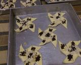Foto langkah ke 3 dari resep Puff coklat keju.