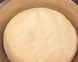 Hình bước làm 1 của món Bánh bao nhân pizza cho bữa sáng