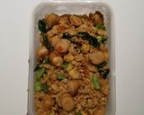 รูปขั้นตอนการทำที่ 6 ของ ข้าวผัดไส้กรอกอกไก่ซอสมะขาม