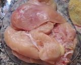 Foto del paso 1 de la receta: Bifes (de pollo) a la criolla