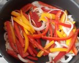 Foto del paso 2 de la receta: Fajitas de sirloin