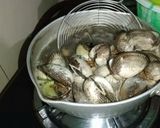 Foto langkah ke 2 dari resep Kerang Saos Padang.