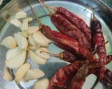 A picture of step 1 of Garlic chutney.
