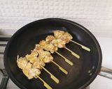 A picture of step 4 of Chicken Yakitori, crunchy lettuce wrap.