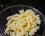 Foto langkah ke 2 dari resep Sup fusili bolognaise simpel.