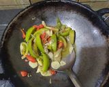 Foto langkah ke 2 dari resep Tumis cumi asin cabe gendot.