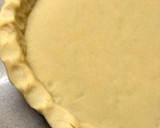 A picture of step 4 of Pie Crust.