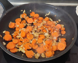 Foto del paso 4 de la receta: Carne con patatas en olla de barro