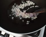 Foto langkah ke 3 dari resep Burger Bakpao isi Ayam masak Kecap.