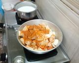 A picture of step 8 of Fried idli.