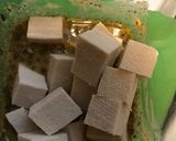 Foto del paso 4 de la receta: Tofu marinado estilo queso Feta vegano