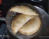 मावा गुझिया (mawa gujia recipe in hindi) रेसिपी चरण 5 फोटो