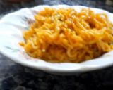 A picture of step 5 of Hot oil Maggi.