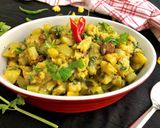 A picture of step 4 of Lau Ghonto (Bottle Gourd Curry - Bengali Style).