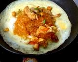 รูปขั้นตอนการทำที่ 7 ของ ผัดไทยวุ้นเส้นไก่ห่อไข่