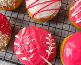 Foto langkah ke 12 dari resep 🇮🇩Donat labu mini merah putih 🇮🇩.