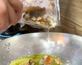 A picture of step 6 of Spaghetti with Frozen Seafood.