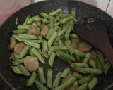 Foto langkah ke 2 dari resep Tumis Buncis Udang Bakso non MSG.