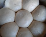 Foto langkah ke 6 dari resep Roti Sobek Susu Tanpa Telur.