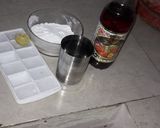 A picture of step 1 of Roohafza shake.