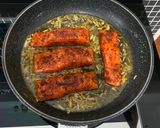 Foto langkah ke 6 dari resep Honey Glazed Salmon - Salmon bakar saus madu.