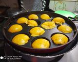 A picture of step 5 of Moong dal dahi bhalla.