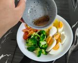 Foto langkah ke 5 dari resep Warm Breakfast Salad.