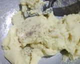 A picture of step 2 of Rose sweet.