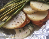 Foto del paso 5 de la receta: Filete de pescado empapelado 🐟 🥗