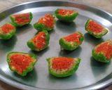 कोकोनट काजू वॉटरमिलन बर्फी (Coconut kaju watermelon barfi recipe in marathi) रेसिपी स्टेप 1 फोटो 