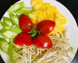 Hình bước làm 2 của món Canh chua Cá Bớp lá giang