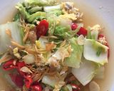 Foto langkah ke 2 dari resep Tumis sawi putih.