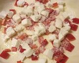 A picture of step 2 of Aubergine, pepper and mozzarella pie.