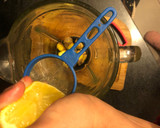 Foto del paso 1 de la receta: Agua de jengibre, limón y miel (tónico digestivo post-comida)