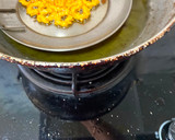 செட்டிநாடு   சீர் முறுக்கு / கை முறுக்கு (Chettinadu seer murukku Recipe in Tamil) ரெசிபி ஸ்டேப் 5 புகைப்படம்