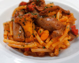 Foto del paso 7 de la receta: Fideos a la cazuela y fessolets con salchichas y rebozuelos