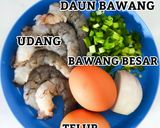 Gambar langkah 1 resipi Roti Paratha Telur & Udang.