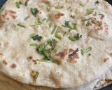 होममेड मटर कुलचा(homemade matar kulcha recipe in hindi) रेसिपी चरण 11 फोटो