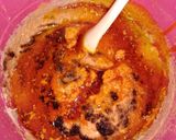 A picture of step 6 of Moi moi with offals sauce.
