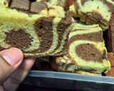 Foto langkah ke 4 dari resep Kue zebra ala umi nusaibah.