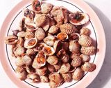 Foto langkah ke 3 dari resep Kerang dara goreng mentega.